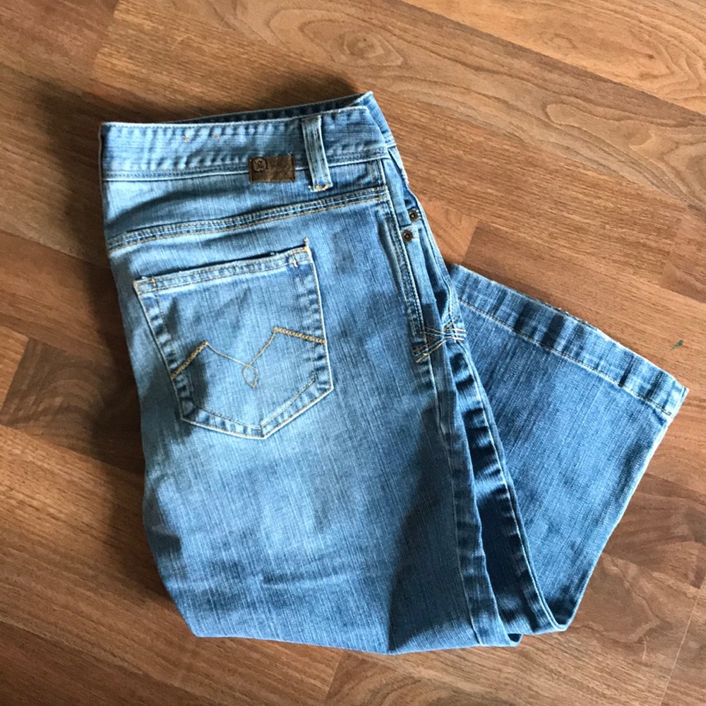 Zumiez empyre Capris